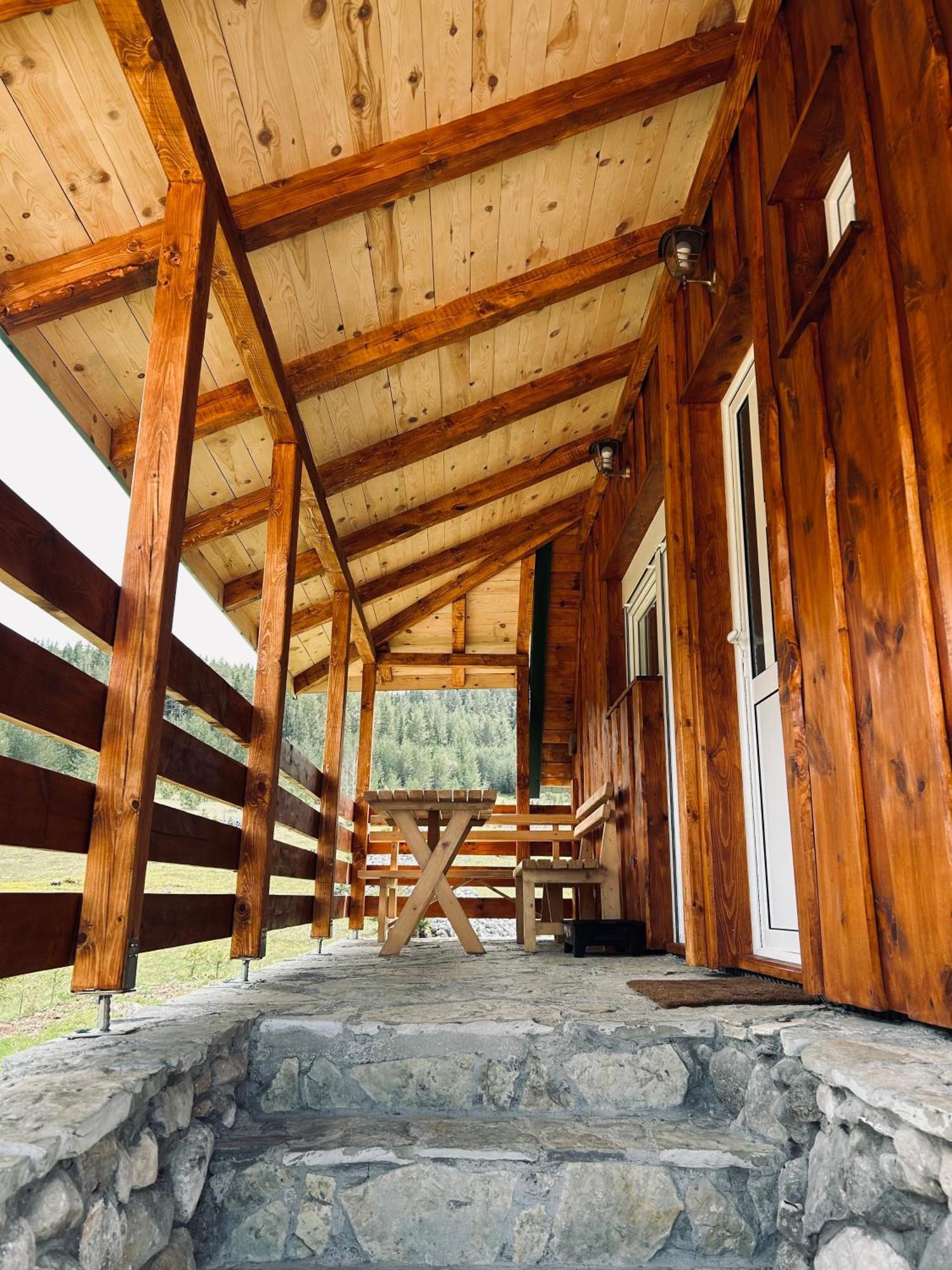 Nomad Lodge Zminica Žabljak Exterior foto